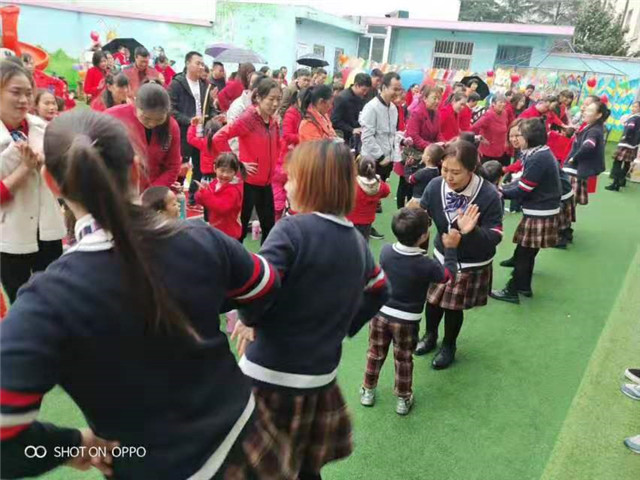 十堰爱弥儿幼儿园亲子运动会